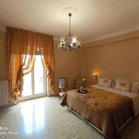 Luisetta Apartment Massafra Bagian luar foto
