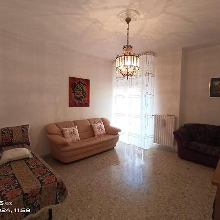 Luisetta Apartment Massafra Bagian luar foto